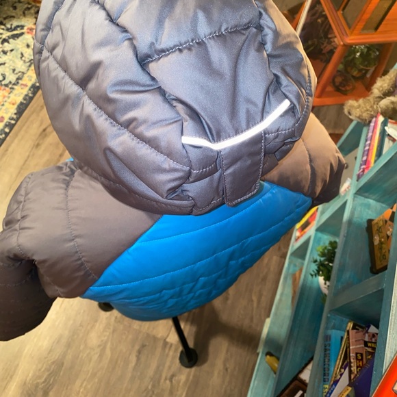 Columbia Coat - Picture 6 of 6